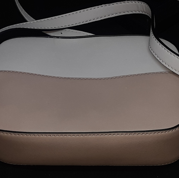 Vintage guess purse - Picture 2 of 5